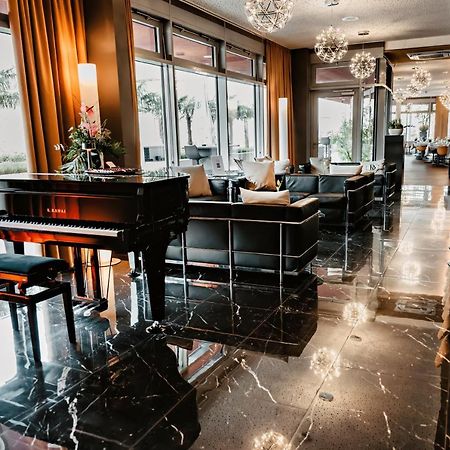The Bridgge Grand Boutique Hotel Bruggen  Extérieur photo