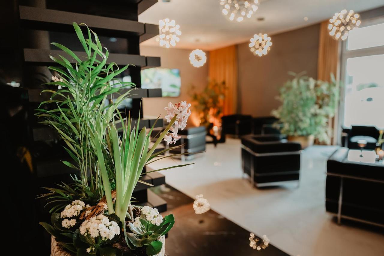 The Bridgge Grand Boutique Hotel Bruggen  Extérieur photo
